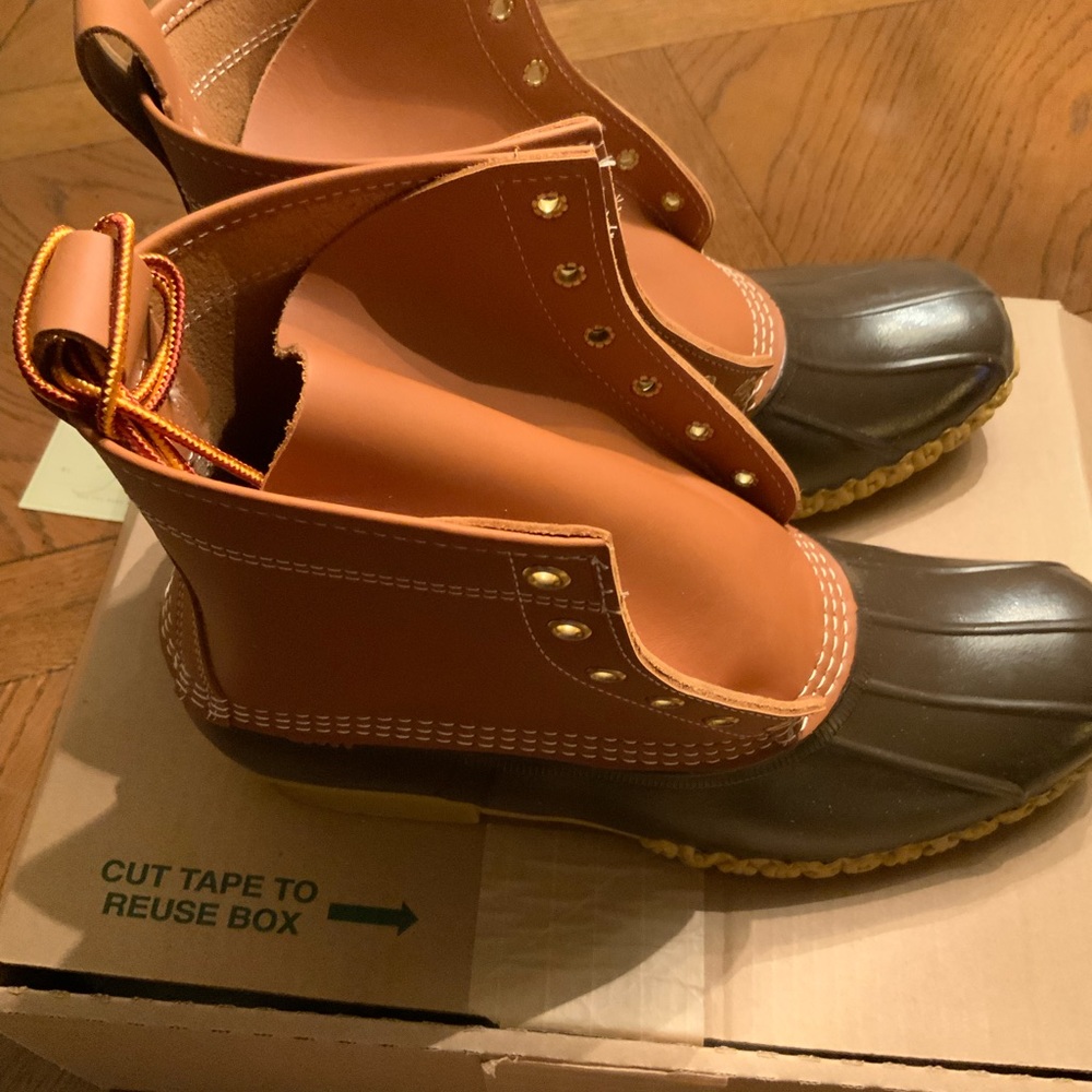 New L L Bean 8” Original Duck Boot 11D Brown Made in USA Lace Up